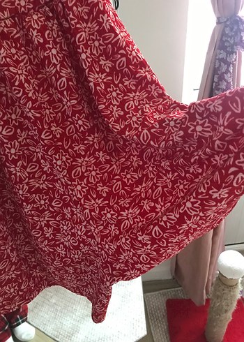 Kırmızı şort tulum - Görsel 3