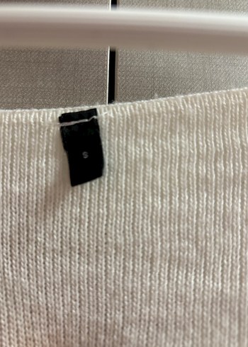 Beyaz V Yaka Örgü Salaş Hırka - Görsel 4