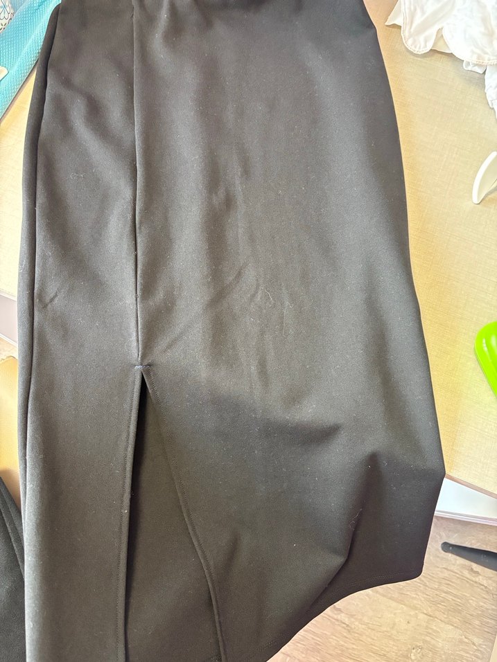 Siyah Uzun Etek Yırtmaçlı - Görsel 3