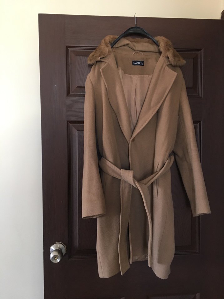 Kürk Detaylı Bej Midi Kadın Süet Kaban - Görsel 2