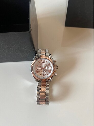 Beden Micheal kors saat