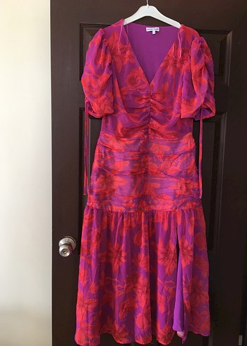 Mor Bağcıklı V Yaka Uzun Elbise - Görsel 7