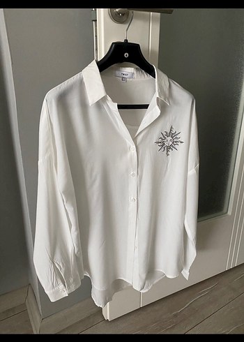 Beyaz Desenli Keten Gömlek, Uzun Kollu, Rahat Kesim - Görsel 4