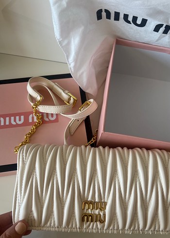 Beden Miu miu kadın askılı çanta
