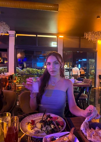 Straplez Vücuda Oturan Gri Geçişli Elbise - Görsel 2