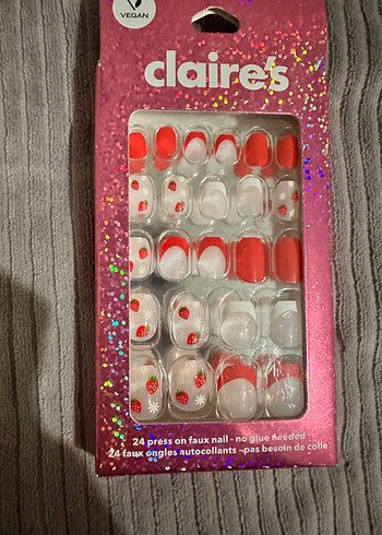 Claire's Kırmızı Desenli Takma Tırnak - Görsel 2