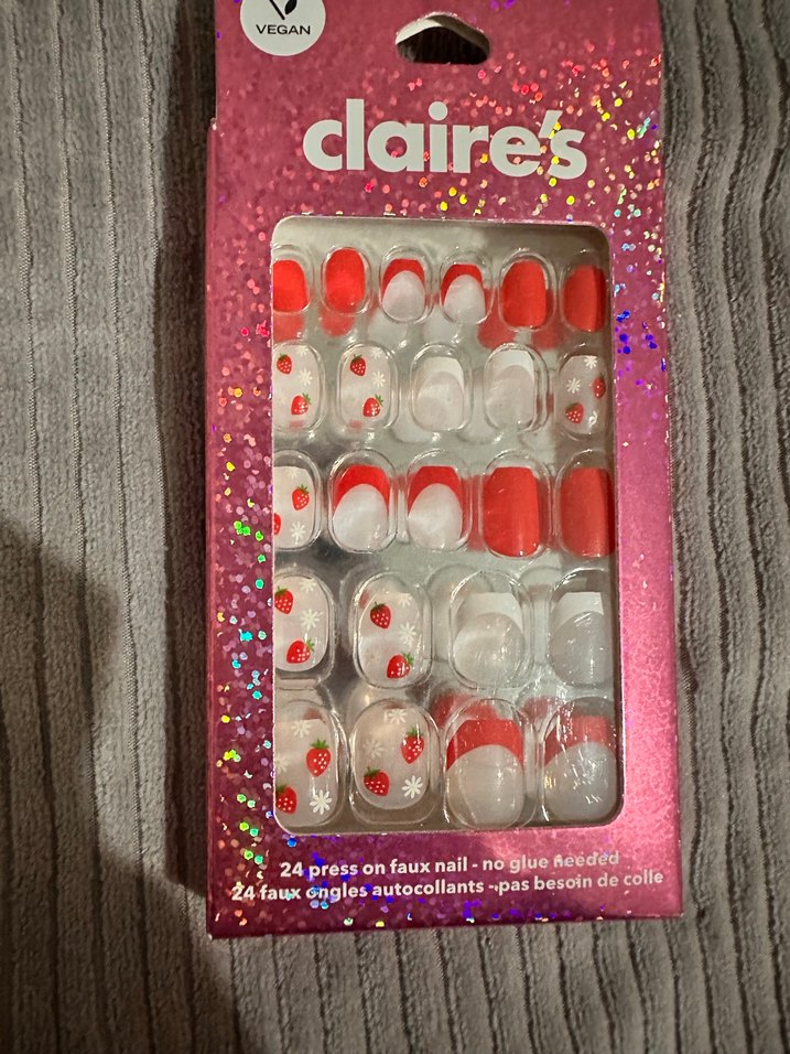 Claire's Kırmızı Desenli Takma Tırnak - Görsel 2