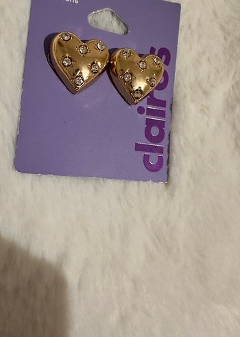 Altın Renkli  Kalp Küpeler - Görsel 4