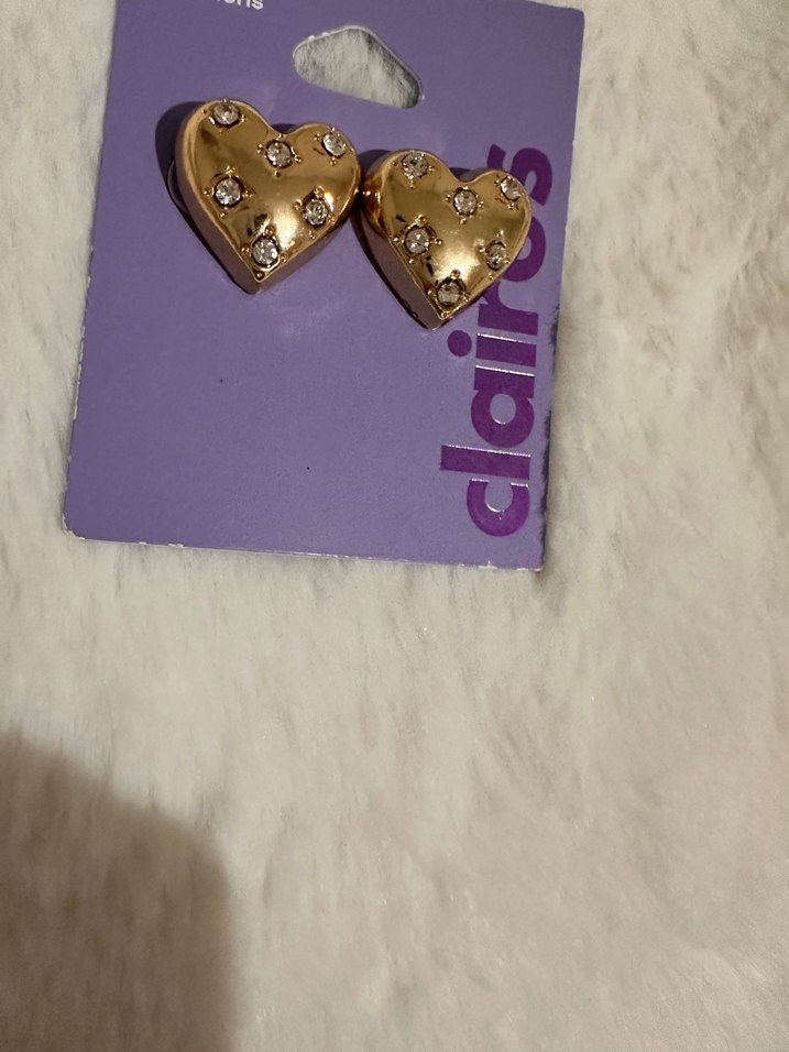 Altın Renkli  Kalp Küpeler - Görsel 4