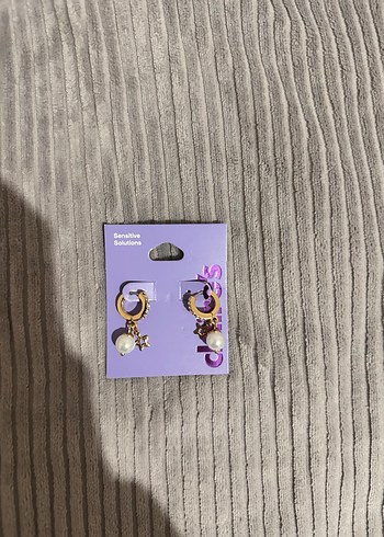 Altın Renk Mini Boncuklu Küpe - Görsel 3