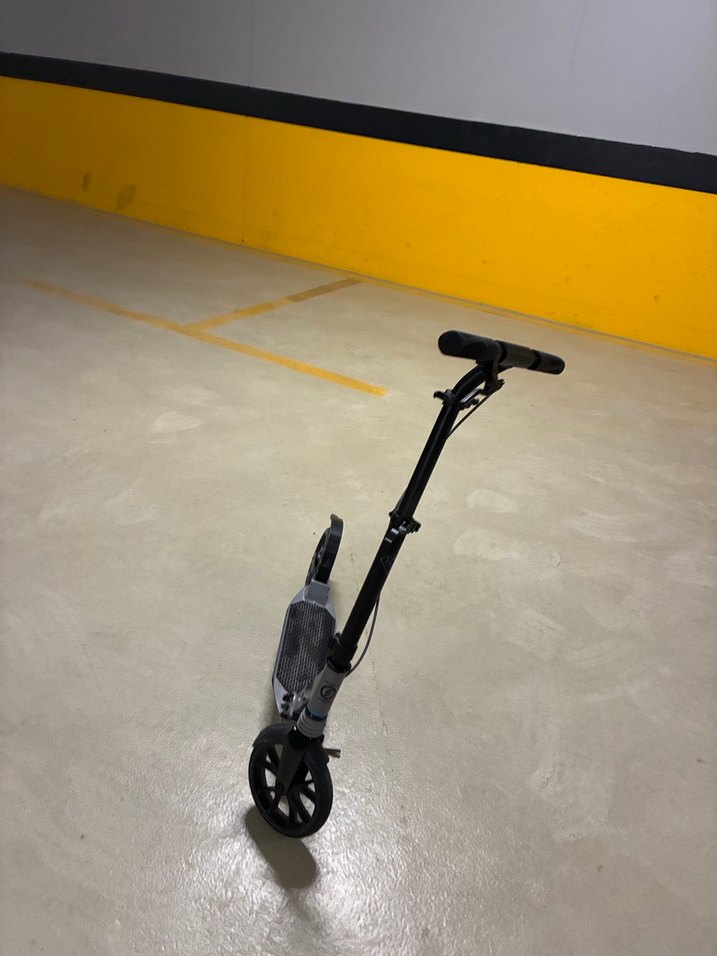 Gri Çocuk Scooter'ı - Görsel 3