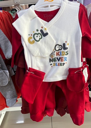 Baskılı Bebek Takımı - Görsel 4