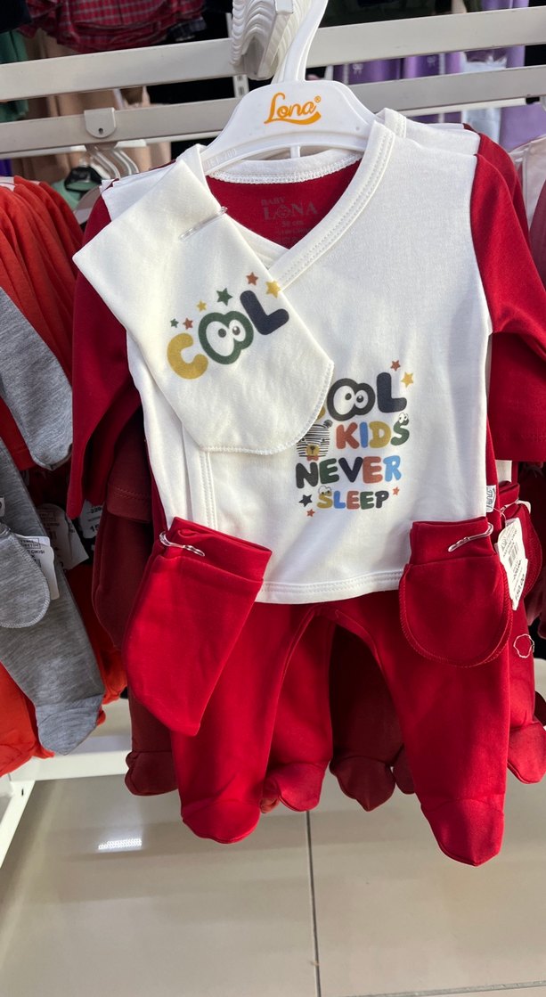 Baskılı Bebek Takımı - Görsel 4