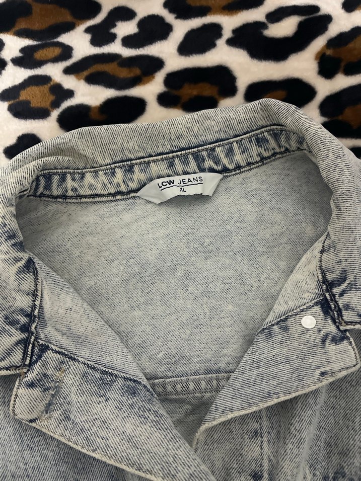 Gri Batik Desenli Kadın Denim Ceket - Görsel 2