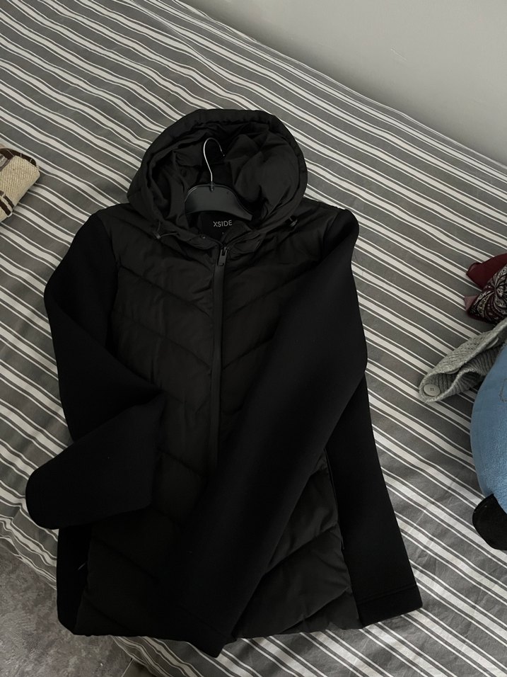 Zara muadili LCW mark Siyah Kapüşonlu Fermuarlı Kadın mont - Görsel 5