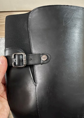 Siyah Deri Tokalı  Kadın Çizme - Görsel 2