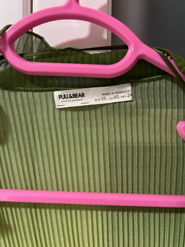 Yeşil Pilili Uzun Kollu V Yaka Bluz - Görsel 2