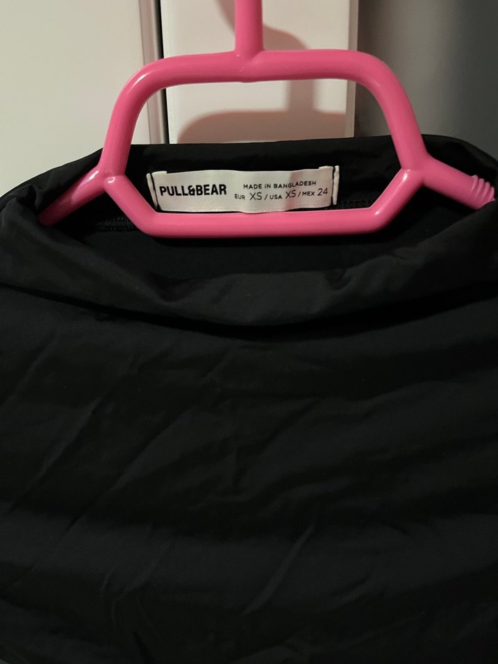 Siyah Uzun Kollu Yüksek Yakalı Kadın Bluz - Görsel 2