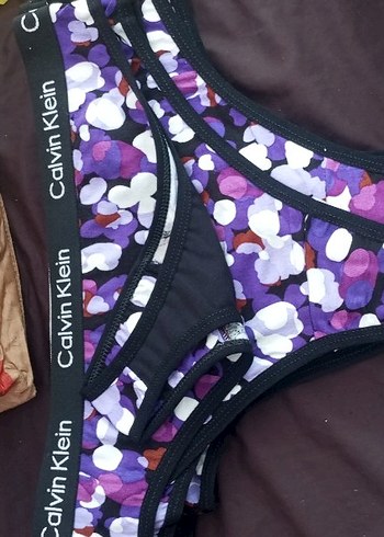 4 adet Calvin Klein tanga. - Görsel 4