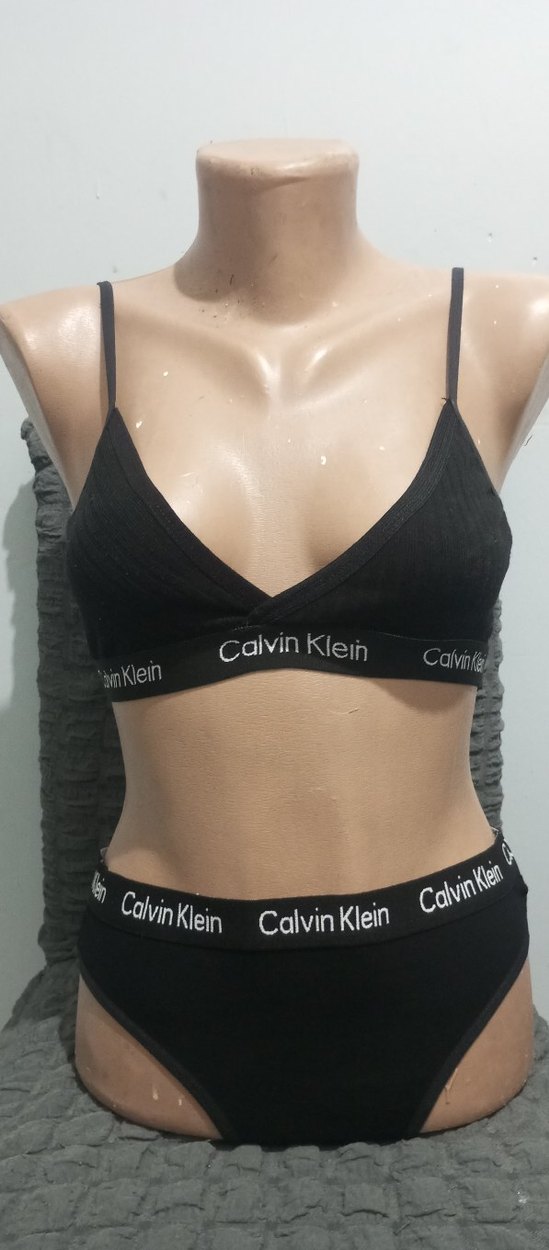 Calvin Klein takım - Görsel 3