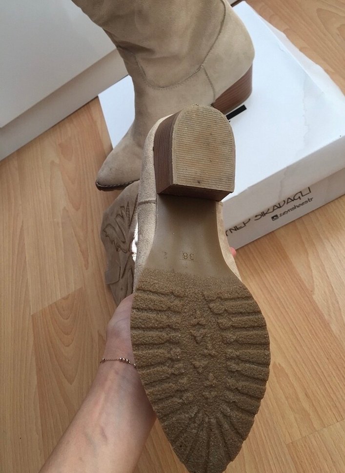 Bej Nakışlı Süet Kadın Yüksek Topuklu Bot - Görsel 3