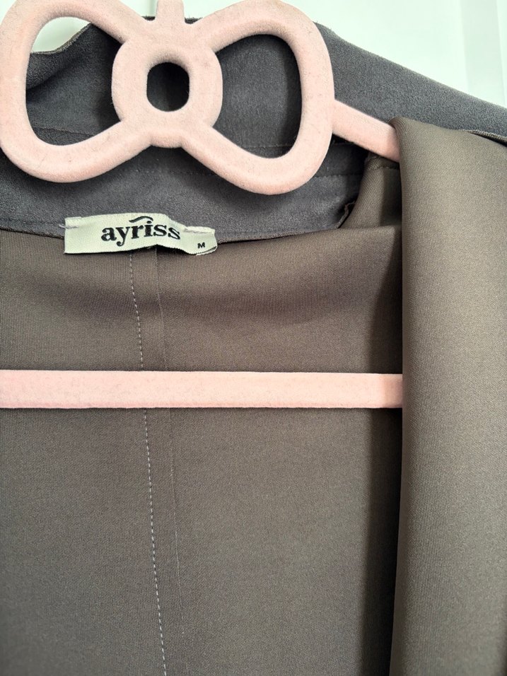 Gri Süet Kemerli Uzun Kadın Trençkot - Görsel 2