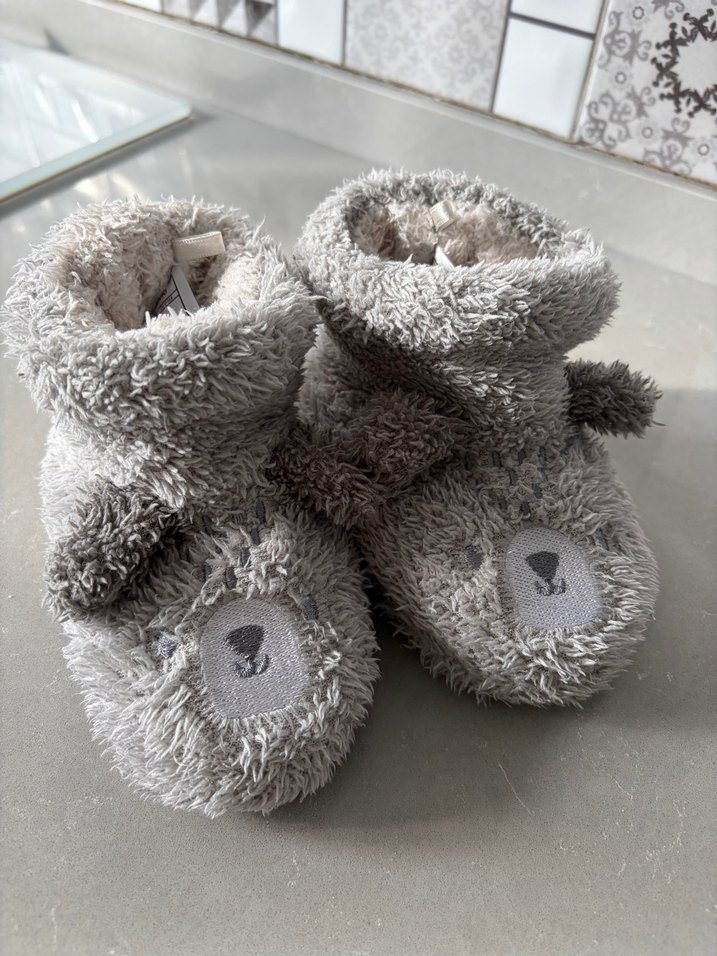 Kız Çocuk Gri Sıcak Kürklü Terlik - Görsel 3