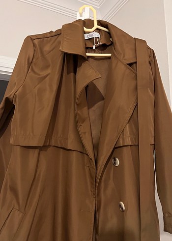 Bej Uzun Kuşaklı Kadın Trençkot - Görsel 2