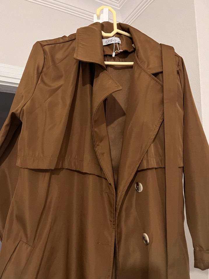 Bej Uzun Kuşaklı Kadın Trençkot - Görsel 2