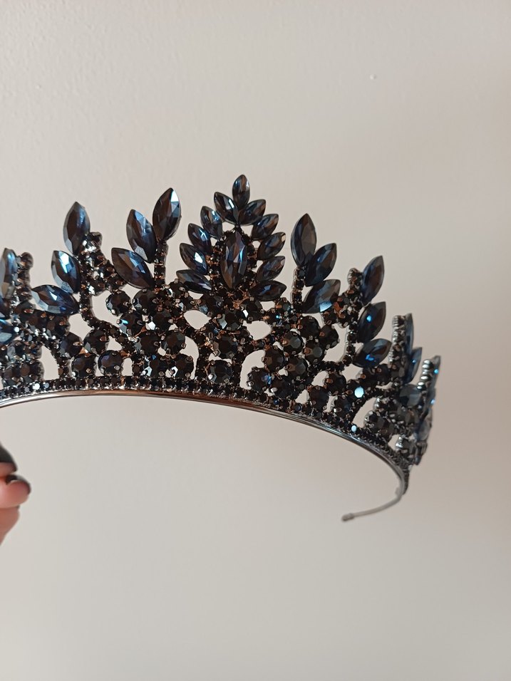 Mavi Cam Taşlı Gotik Taç - Görsel 2