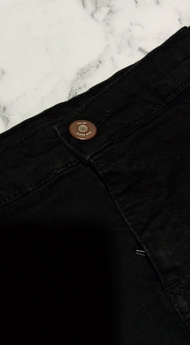 Siyah Mini Fırfırlı Etek - Görsel 2