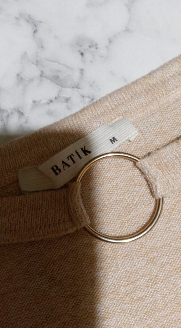 Bej V Yakalı Kadın Keten Kazak - Görsel 3