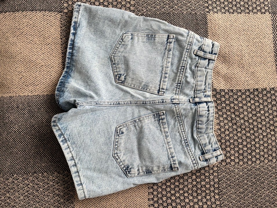 Düğmeli Gri Midi Denim Şort - Görsel 3