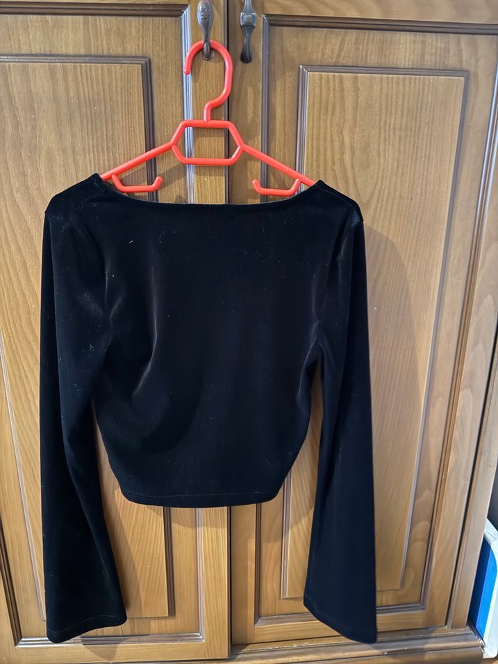 Stradivarius Siyah Kadife Uzun Kollu Bluz - Görsel 2