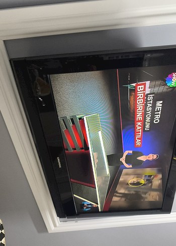 Gri Renkli Duvara Monte Monitör - Görsel 2