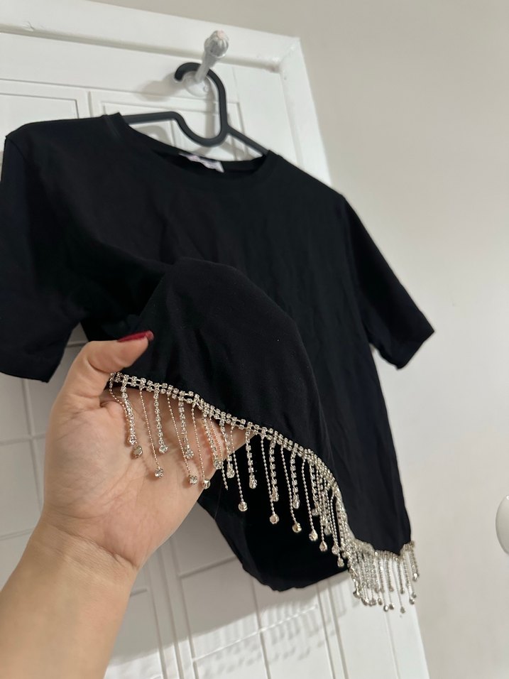 Kadın Parlak Taşlı Vücut Zinciri - Görsel 4