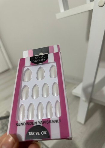 Takma tırnak ve yapıştırıcısı - Görsel 3