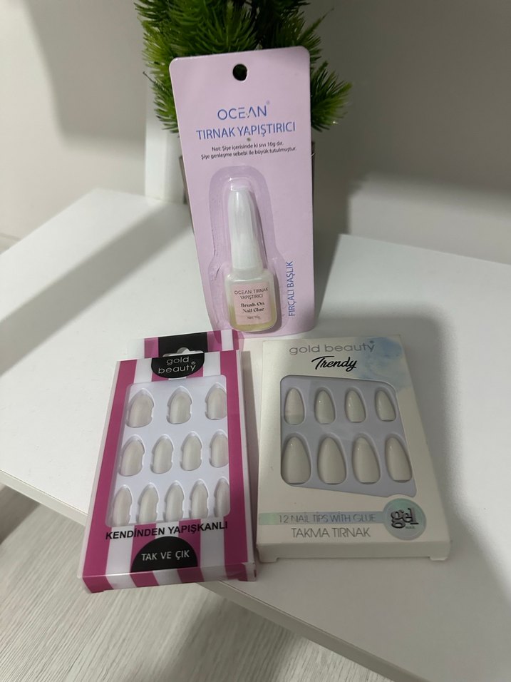 Takma tırnak ve yapıştırıcısı - Görsel 2
