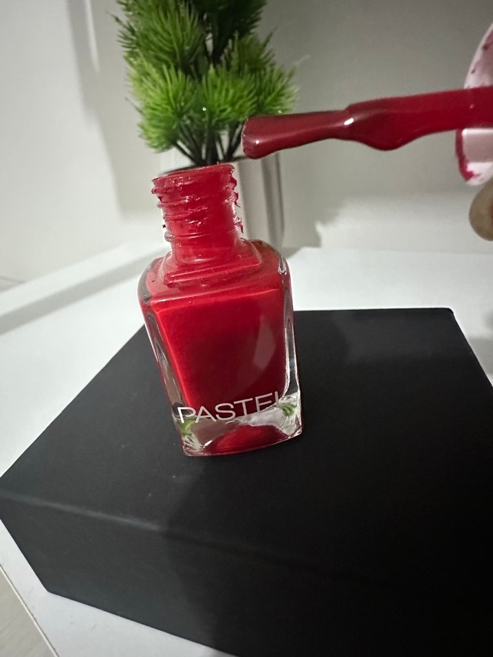 Beyaz ve Kırmızı Oje Seti 4 lü oje - Görsel 4