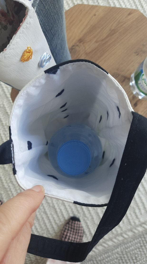 Gri Denim ve siyah beyaz su şişesi tasima cantasi. - Görsel 5