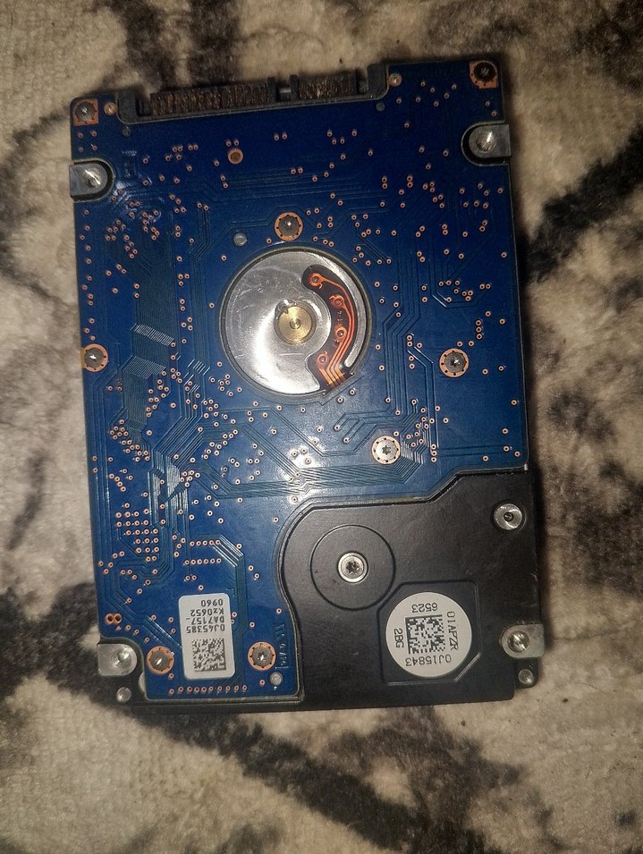 HGST 1TB 7200RPM SATA Sabit Disk - Görsel 2