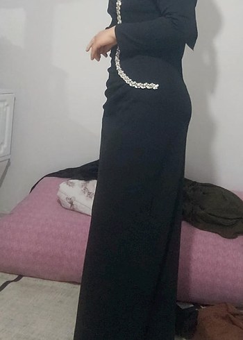 Zincir Detaylı Siyah Uzun Abiye Elbise - Görsel 5