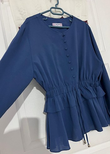 Düğmeli Koyu Mavi Uzun Kollu Kadın Bluz - Görsel 2