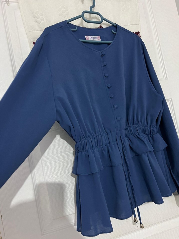 Düğmeli Koyu Mavi Uzun Kollu Kadın Bluz - Görsel 2