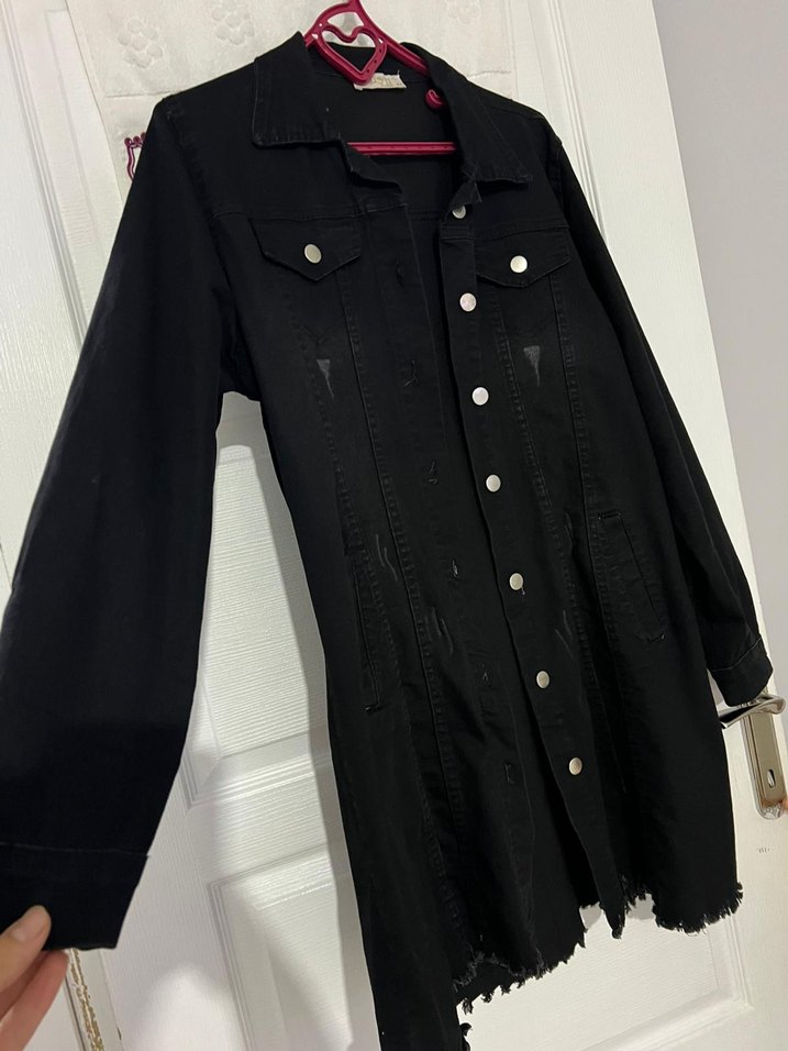 Siyah Uzun Kesim Düğmeli Denim Ceket - Görsel 2