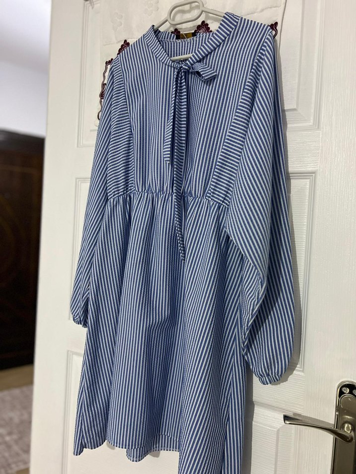 Mavi Gri Çizgili Uzun Kollu Pilili Kadın Gömlek - Görsel 2