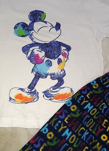 3 Yaş Beden Mickey mouse şortlu takım 