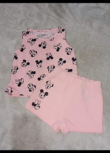 Kız bebek Minnie mouse şortlu takım 