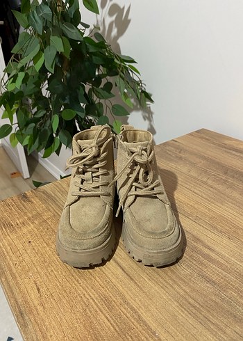 Bej Süet Çocuk Bot - Görsel 4