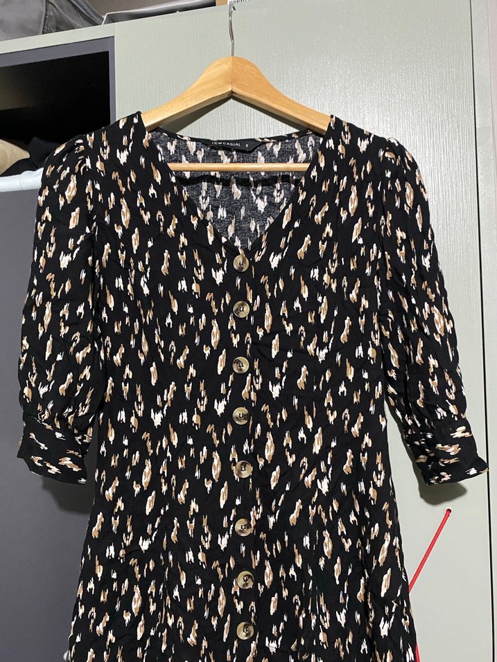 V Yaka Düğmeli Midi Kadın Elbise - Görsel 2